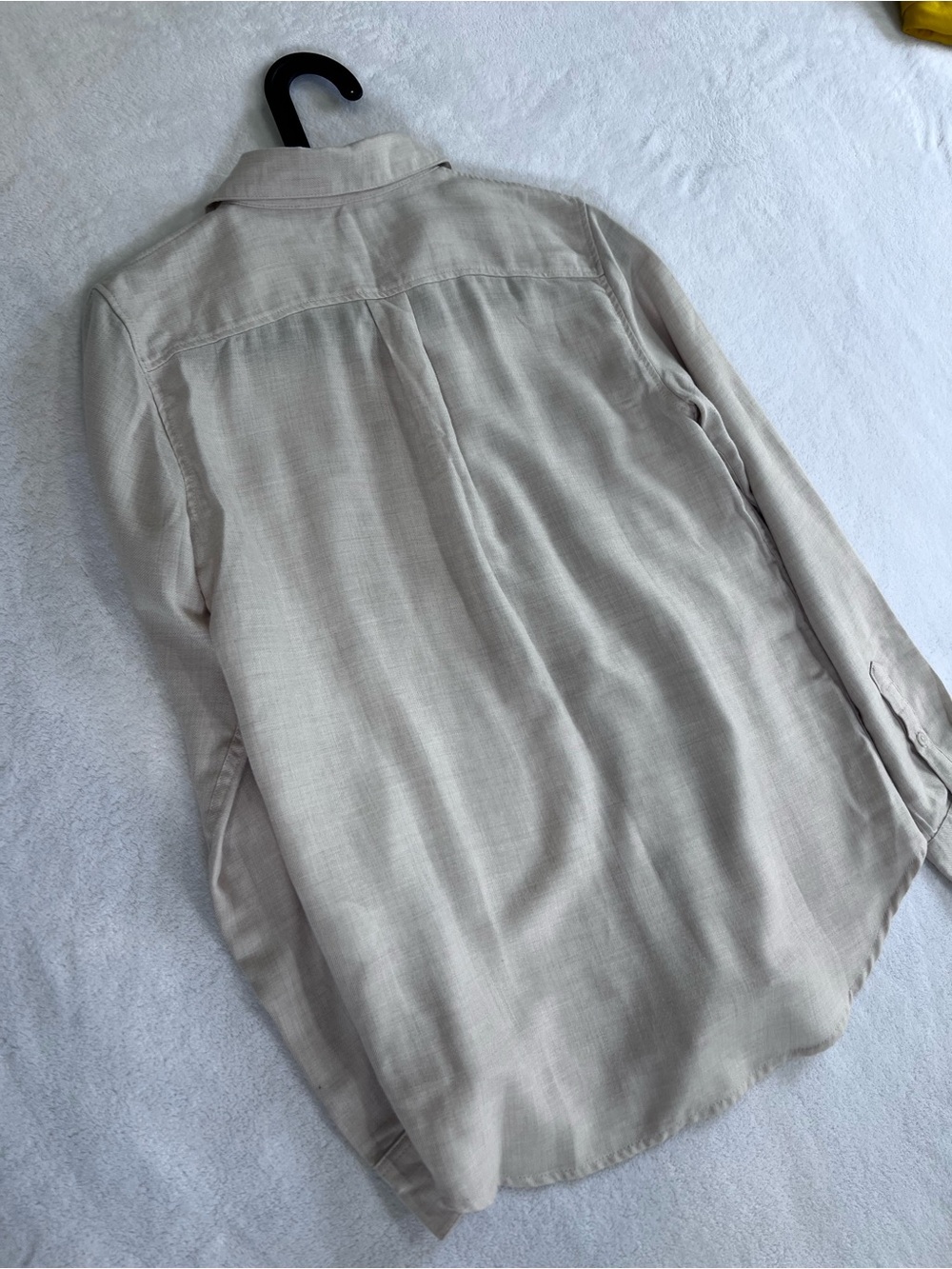 Banana Republic Cream Button-Front Shirt . - Picture 7 of 8